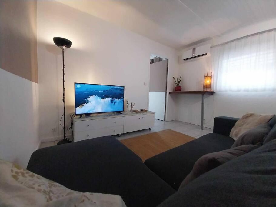 Leili Home - Papeete ปาเปเอเต ภายนอก รูปภาพ